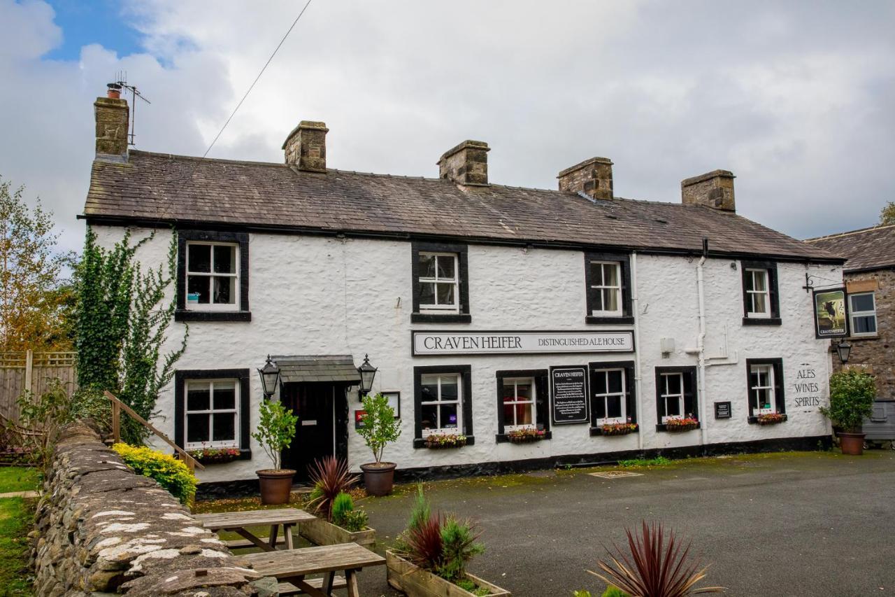 Craven Heifer Ingleton Hotel Ингълтън Екстериор снимка